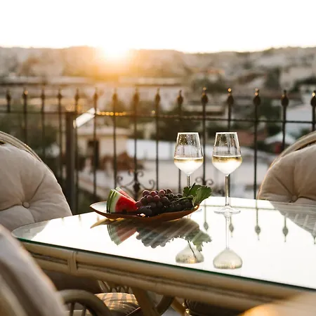 Paradise Cappadocia & Rooftop Herberg 2*