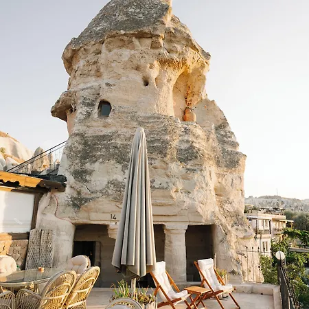 Paradise Cappadocia & Rooftop Herberg 2*