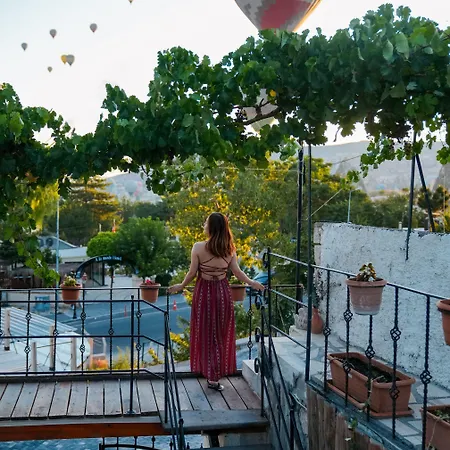 Paradise Cappadocia & Rooftop 2* Goreme